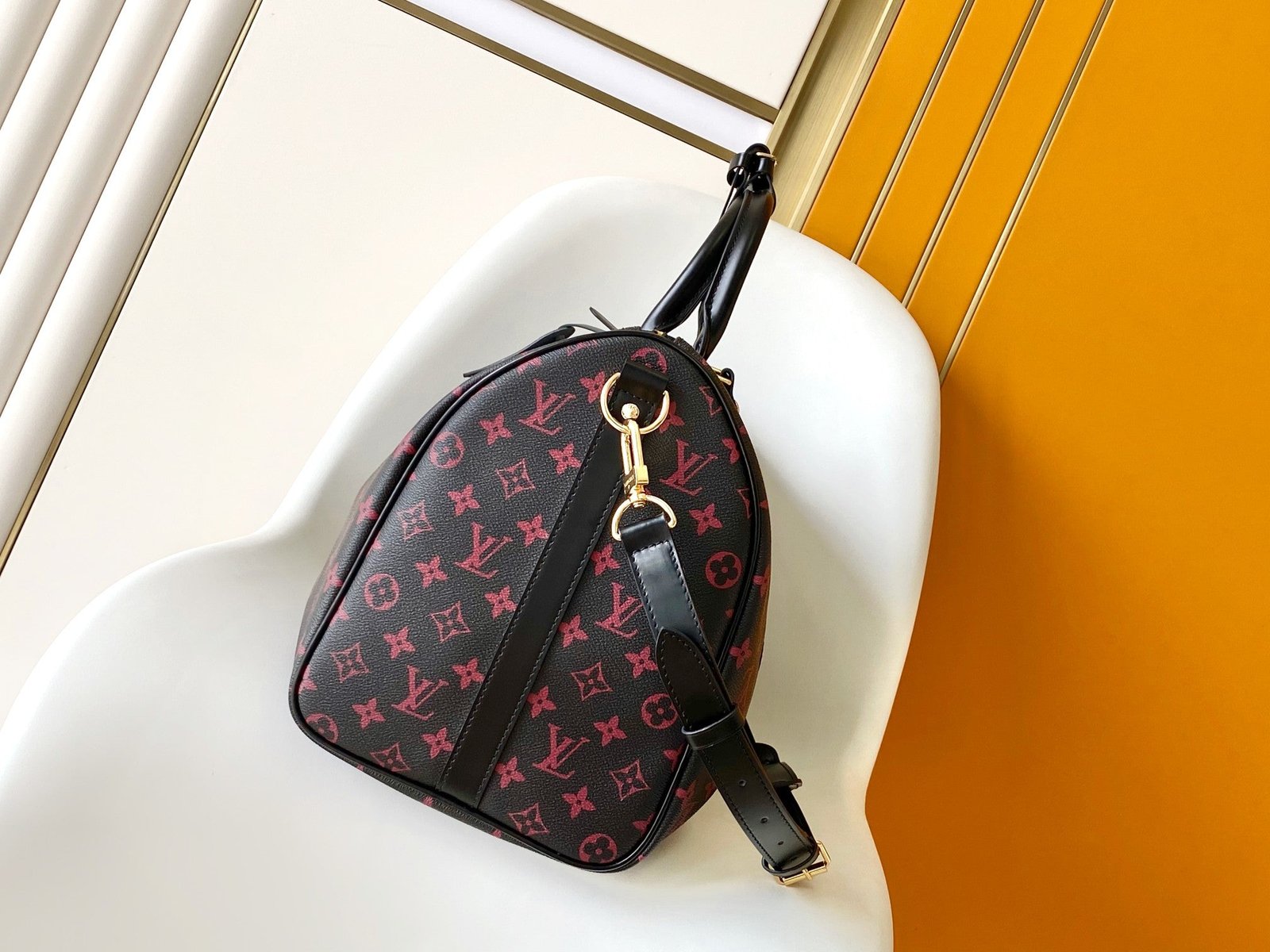 {Style No: IUVK6FXN} KEEPALL BANDOULIÈRE 45 IN BLACK MONOGRAM TOMETTE CANVAS - Image 2