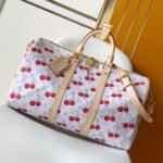 {Style No: H6VNJ3HH} KEEPALL BANDOULIÈRE 45 IN WHITE AND RED CALFSKIN