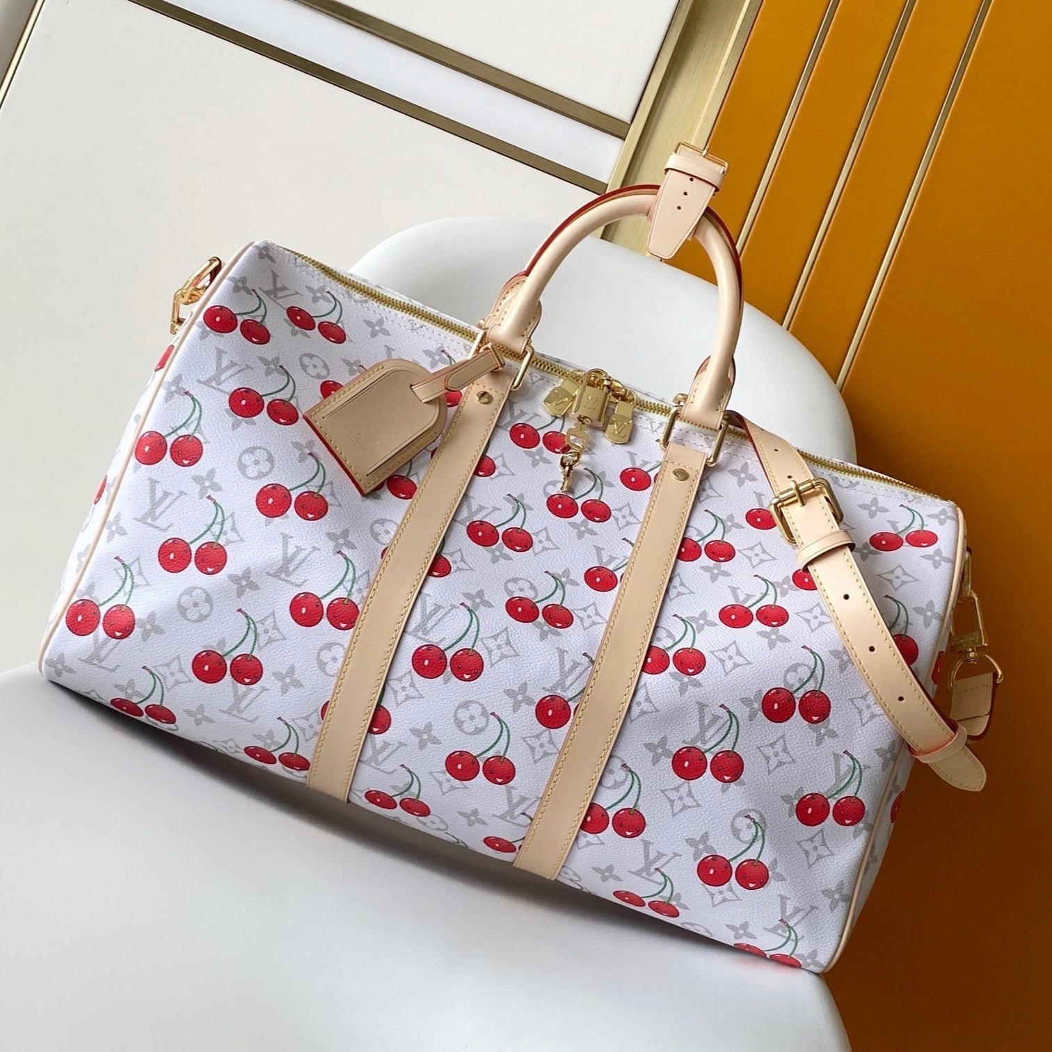 {Style No: H6VNJ3HH} KEEPALL BANDOULIÈRE 45 IN WHITE AND RED CALFSKIN