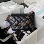 {Style No: XVI1X4AG} SMALL FLAP BAG 20 IN BLACK LAMBSKIN GOLD HARDWARE