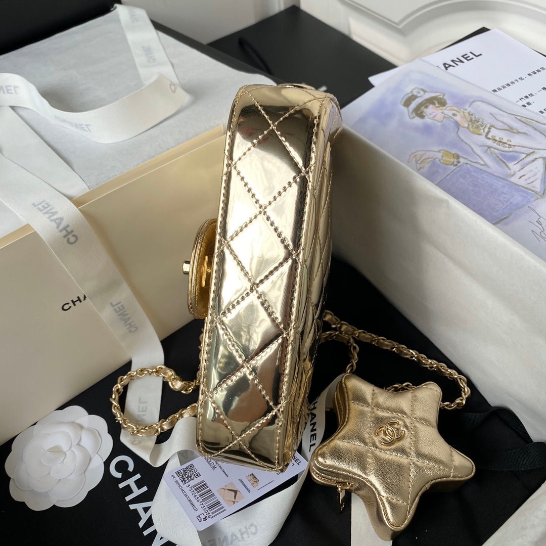 {Style No: FDYILFTL} CC MINI 19 FLAP BAG IN GOLDEN METALLIC CALFSKIN WITH STRAP - Image 9