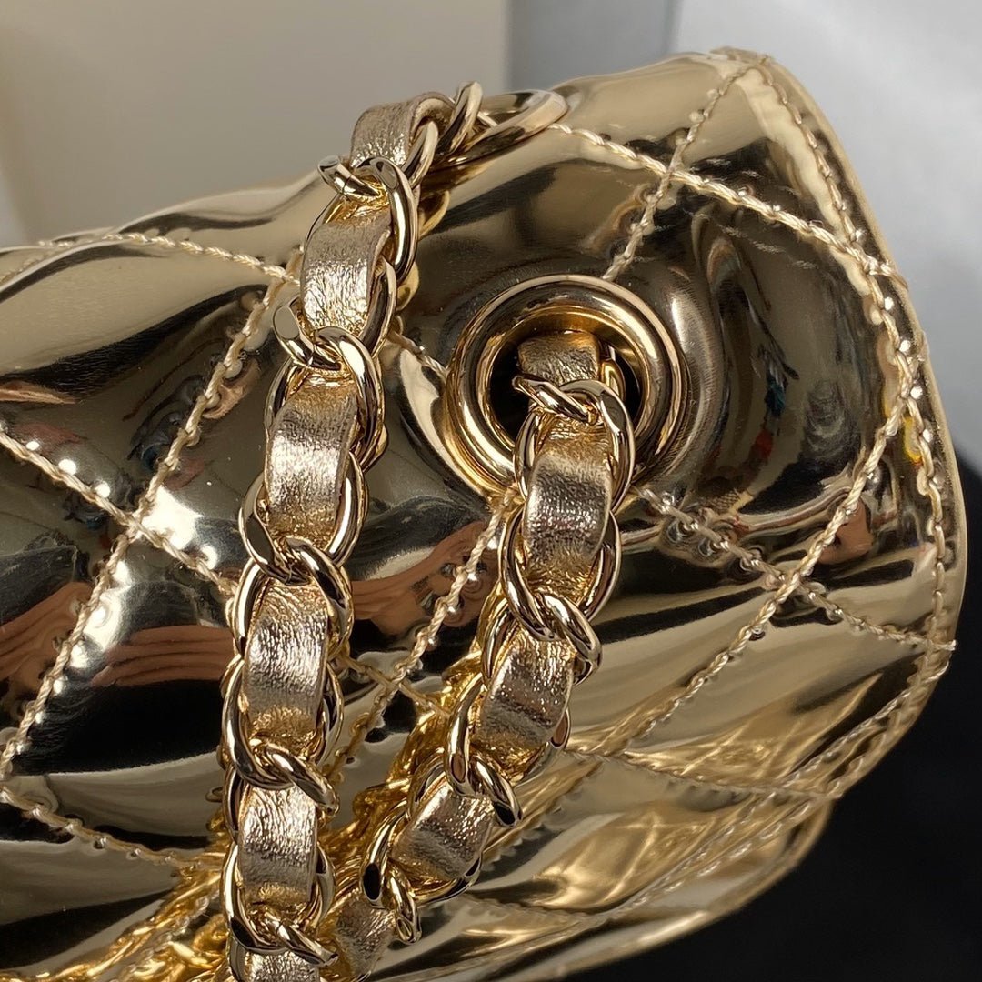 {Style No: FDYILFTL} CC MINI 19 FLAP BAG IN GOLDEN METALLIC CALFSKIN WITH STRAP - Image 2