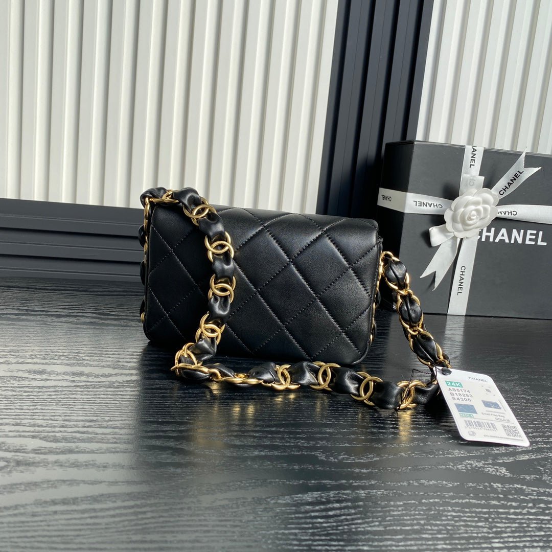 {Style No: W3LNLQ8G} SMALL FLAP BAG 21 IN BLACK CALFSKIN GOLD DOUBLE C THICK CHAIN - Image 9