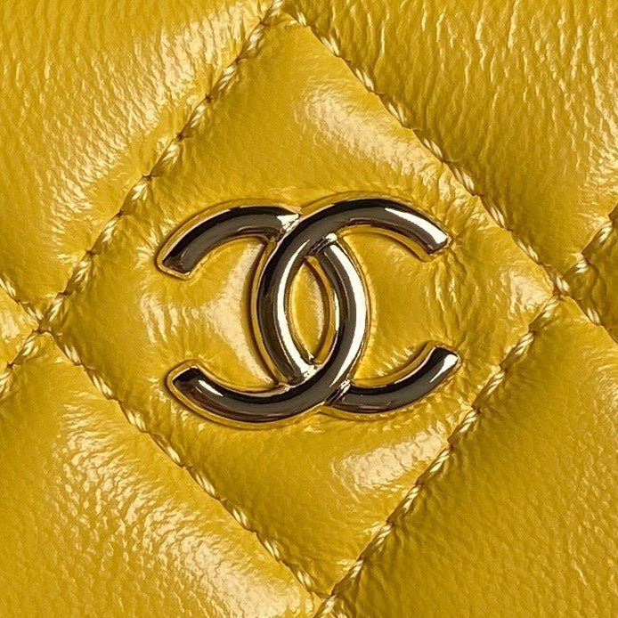 {Style No: B9TGMFHG} CAMERA BAG 24 IN MIMOSA YELLOW SHINY CALFSKIN GOLD CHAIN - Image 6