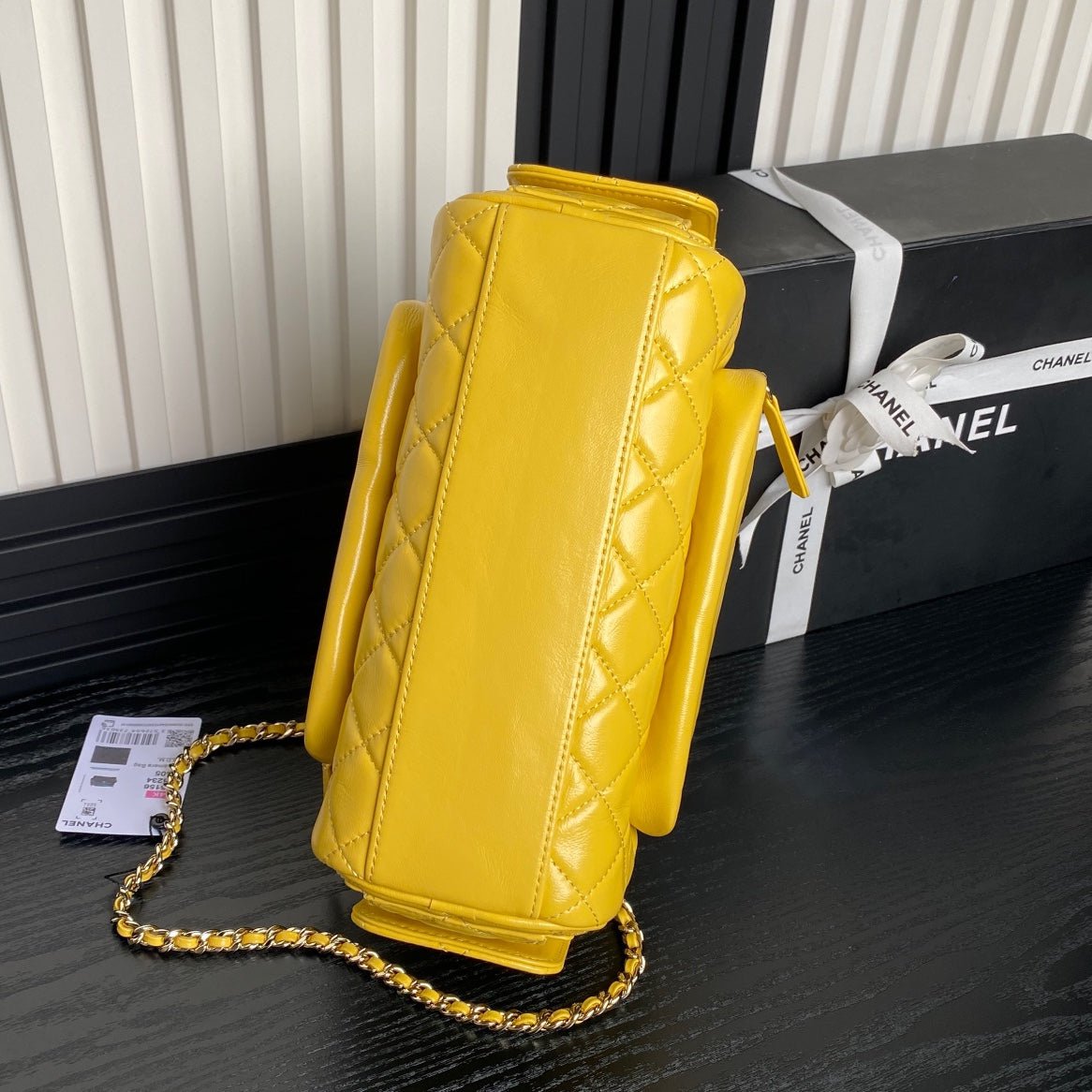 {Style No: B9TGMFHG} CAMERA BAG 24 IN MIMOSA YELLOW SHINY CALFSKIN GOLD CHAIN - Image 8