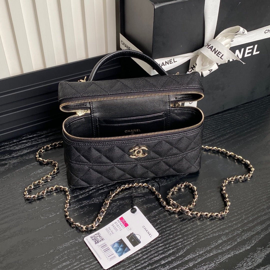 {Style No: 8RCZIERI} COSMETIC BAG 19 IN BLACK GRAINED CALFSKIN GOLD HARDWARE - Image 2