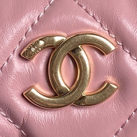 {Style No: R5XS6R8W} BOWLING BAG 29 IN BABY PINK CALFSKIN GOLD HARDWARE - Image 7