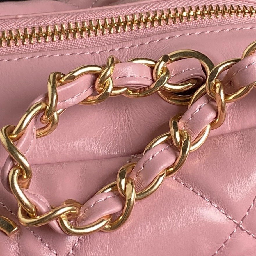 {Style No: R5XS6R8W} BOWLING BAG 29 IN BABY PINK CALFSKIN GOLD HARDWARE - Image 8