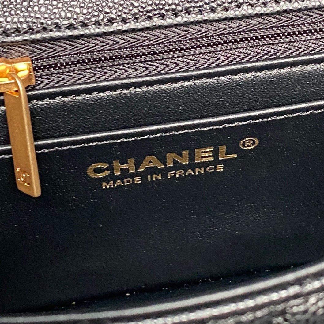 {Style No: U4YLAPKI} CHANEL 25S FLAP BAG 19 IN BLACK CALFSKIN GOLD HARDWARE - Image 8