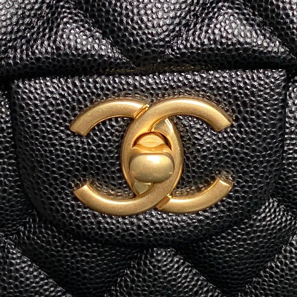 {Style No: Z9ZSSNYK} CHANEL 25S FLAP BAG 22 CM IN BLACK CAVIAR WITH GOLD HARDWARE - Image 5