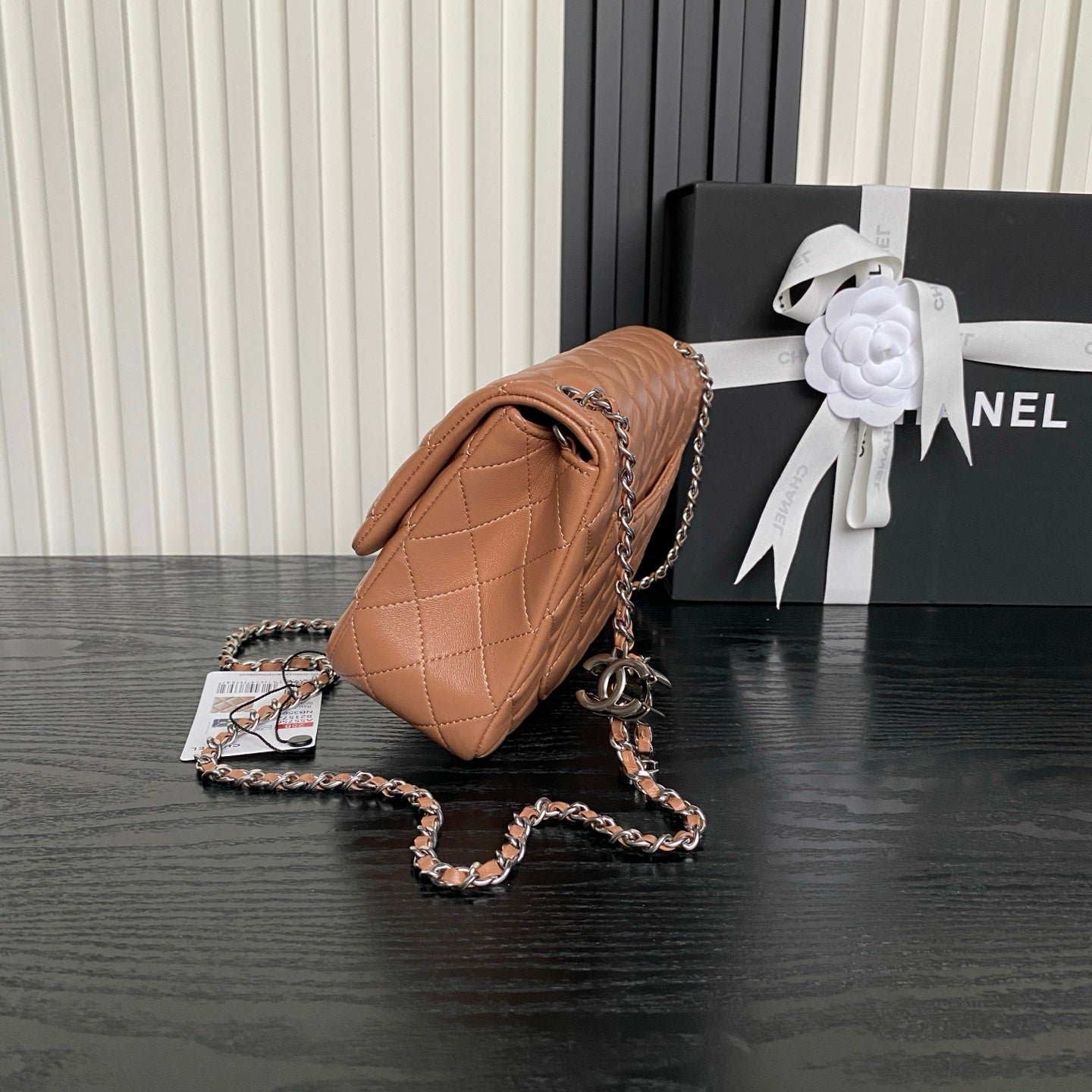 {Style No: 16AQOJ8Y} CHANEL 25S FLAP BAG 23 IN DARK CARAMEL CALFSKIN SILVER HARDWARE - Image 3