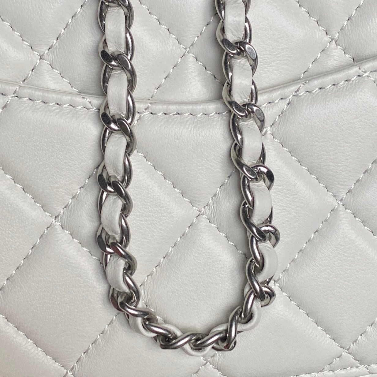 {Style No: FGK85GIA} CHANEL 25S MINI FLAP BAG 18 IN WHITE CALFSKIN - Image 9