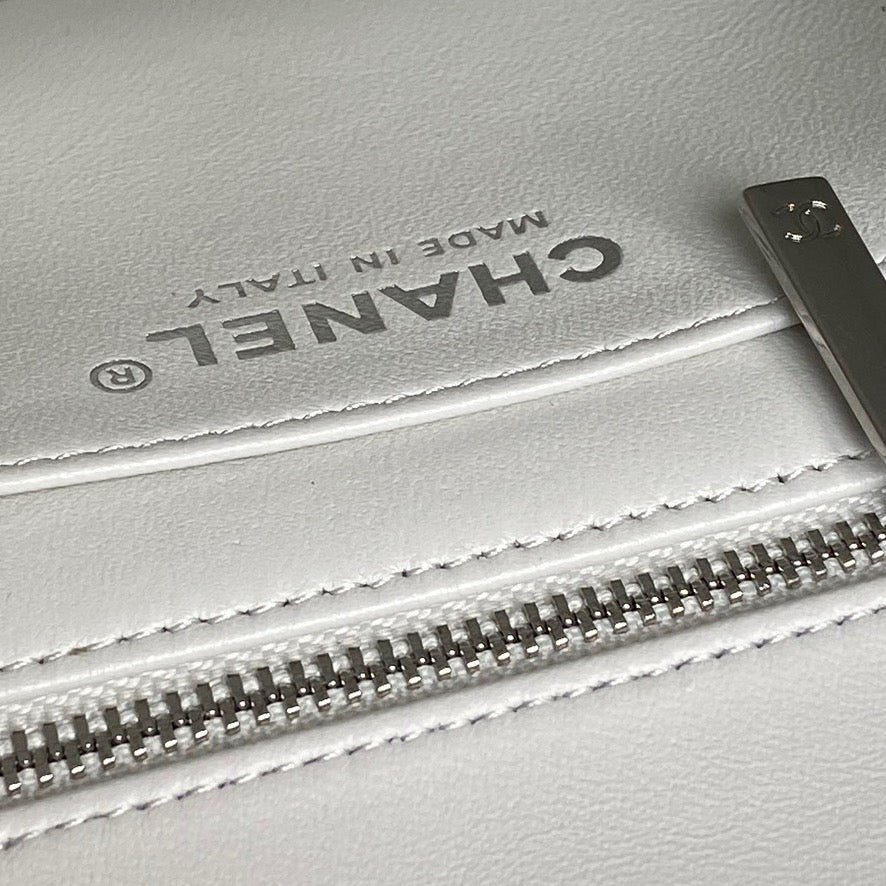 {Style No: FGK85GIA} CHANEL 25S MINI FLAP BAG 18 IN WHITE CALFSKIN - Image 8