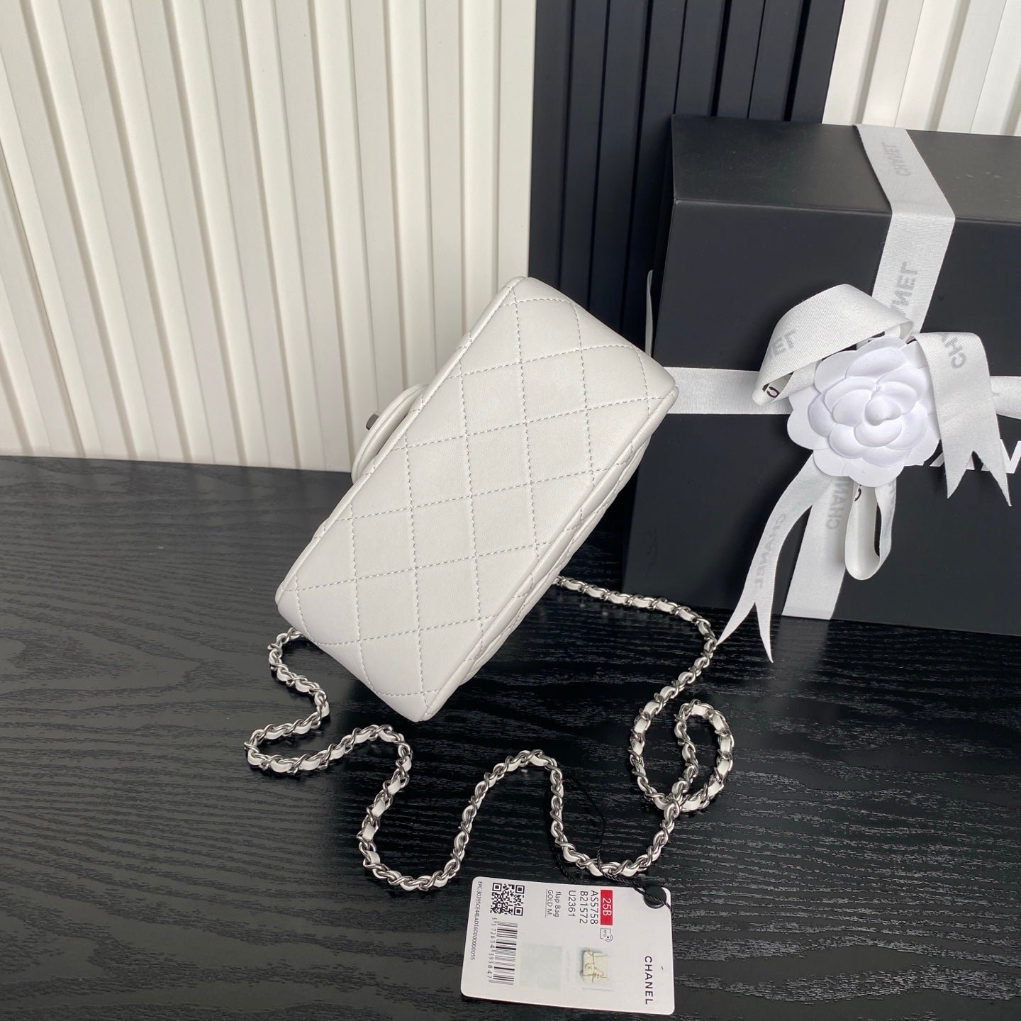 {Style No: FGK85GIA} CHANEL 25S MINI FLAP BAG 18 IN WHITE CALFSKIN - Image 7