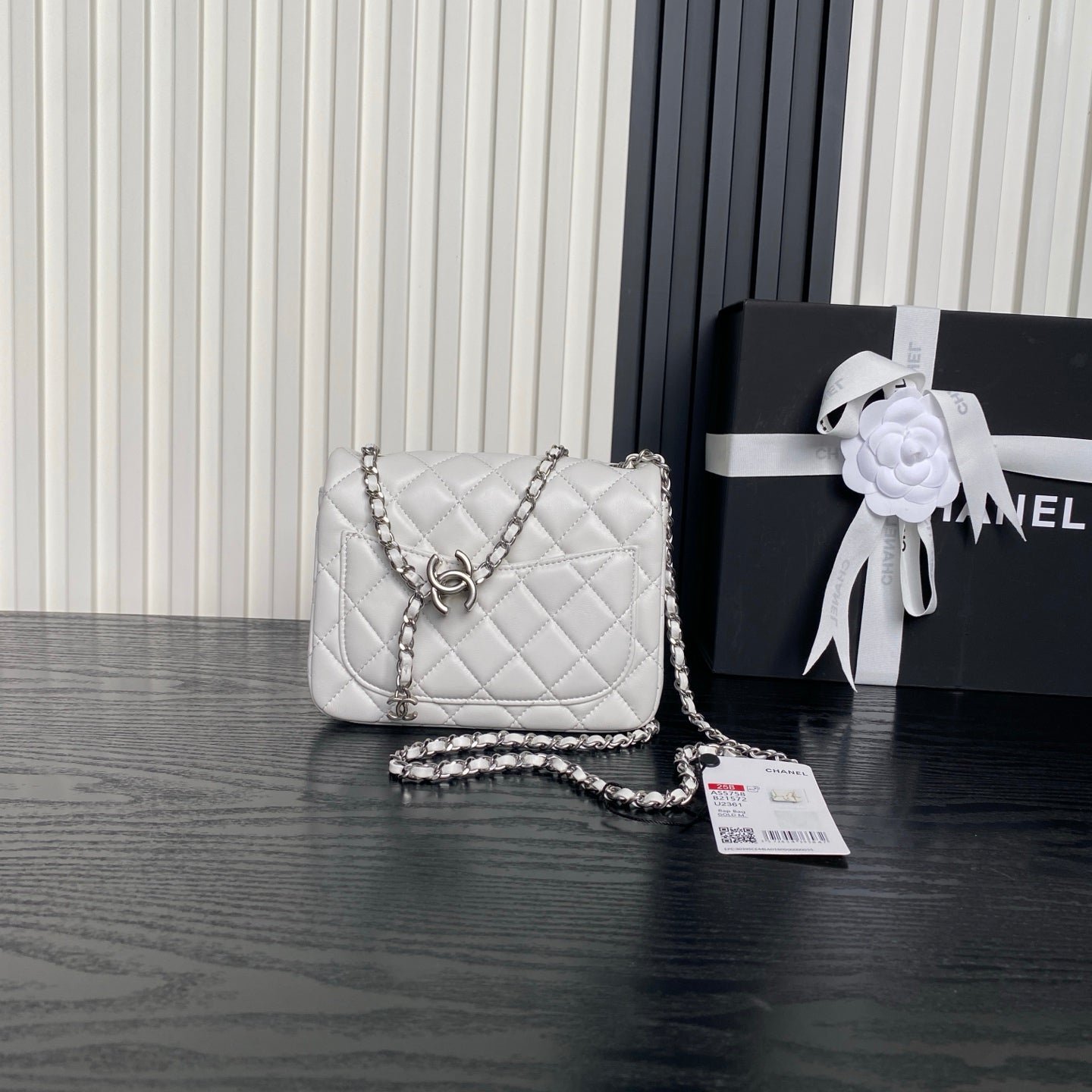 {Style No: FGK85GIA} CHANEL 25S MINI FLAP BAG 18 IN WHITE CALFSKIN - Image 2