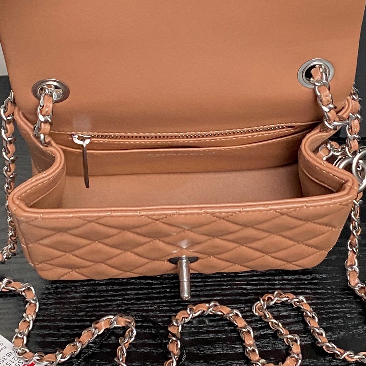{Style No: X4PB51PW} CHANEL 25S MINI FLAP BAG 18 IN DARK CARAMEL CALFSKIN - Image 6