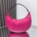{Style No: P7Q2I3NH} FENDIGRAPHY MEDIUM 29 IN BRIGHT PINK SMOOTH LAMBSKIN GOLD HARDWARE