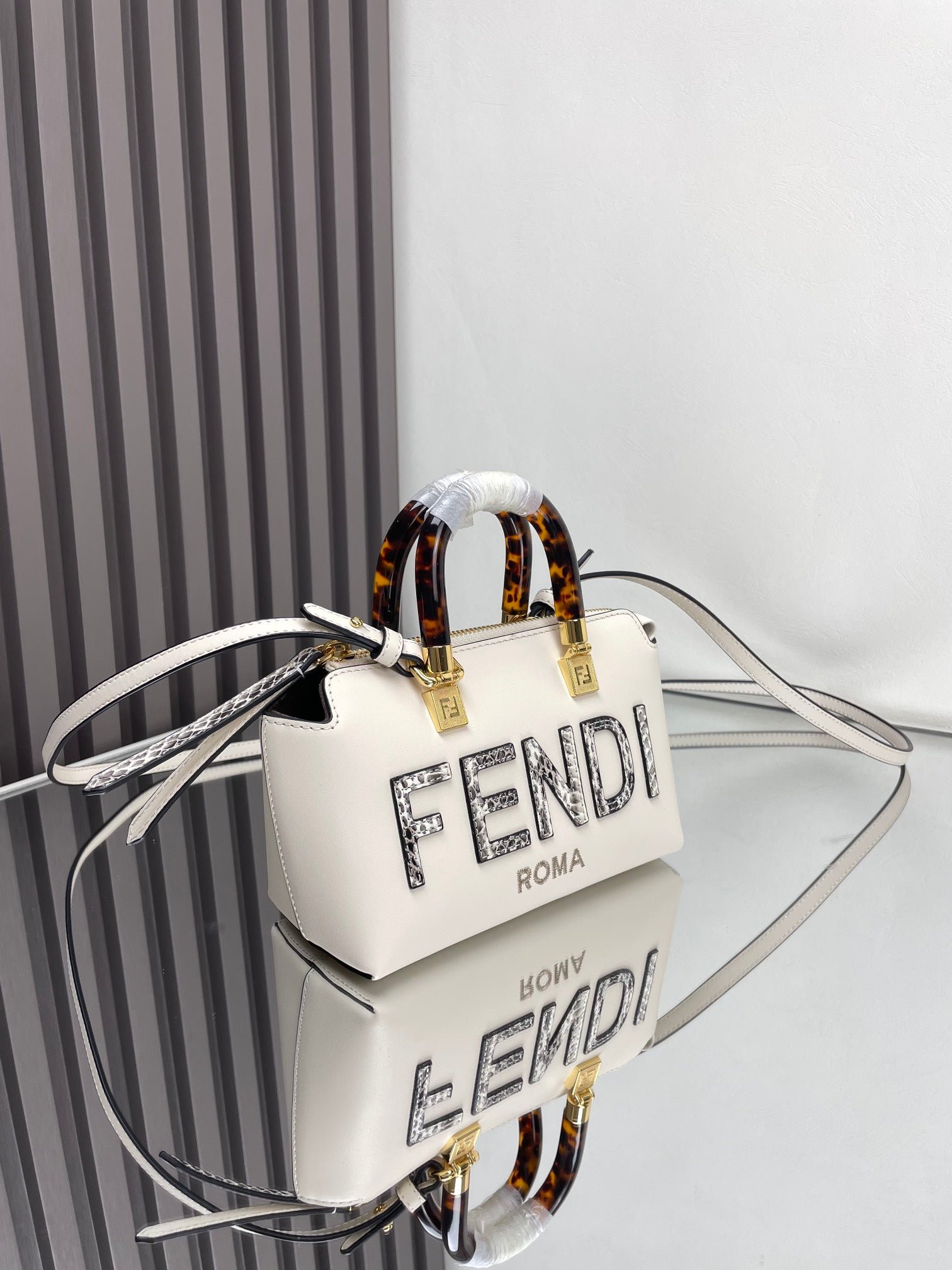 {Style No: AGG28XST} BY THE WAY MINI 18 IN WHITE LAMBSKIN GOLD HARDWARE - Image 9