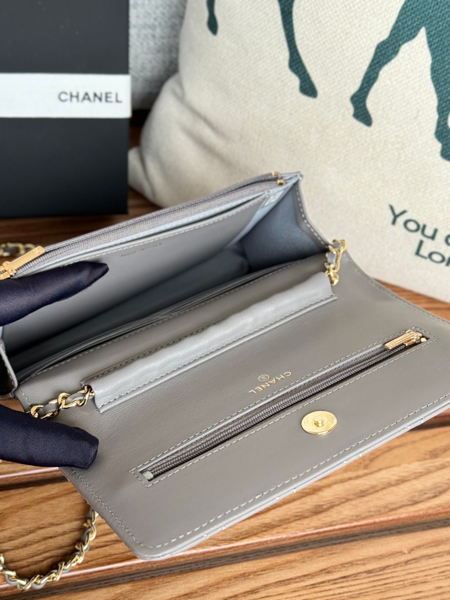 {Style No: BH14BZ6M} CC WOC ENTRUPY 19 BAG IN SPANISH GREY CALFSKIN - Image 7