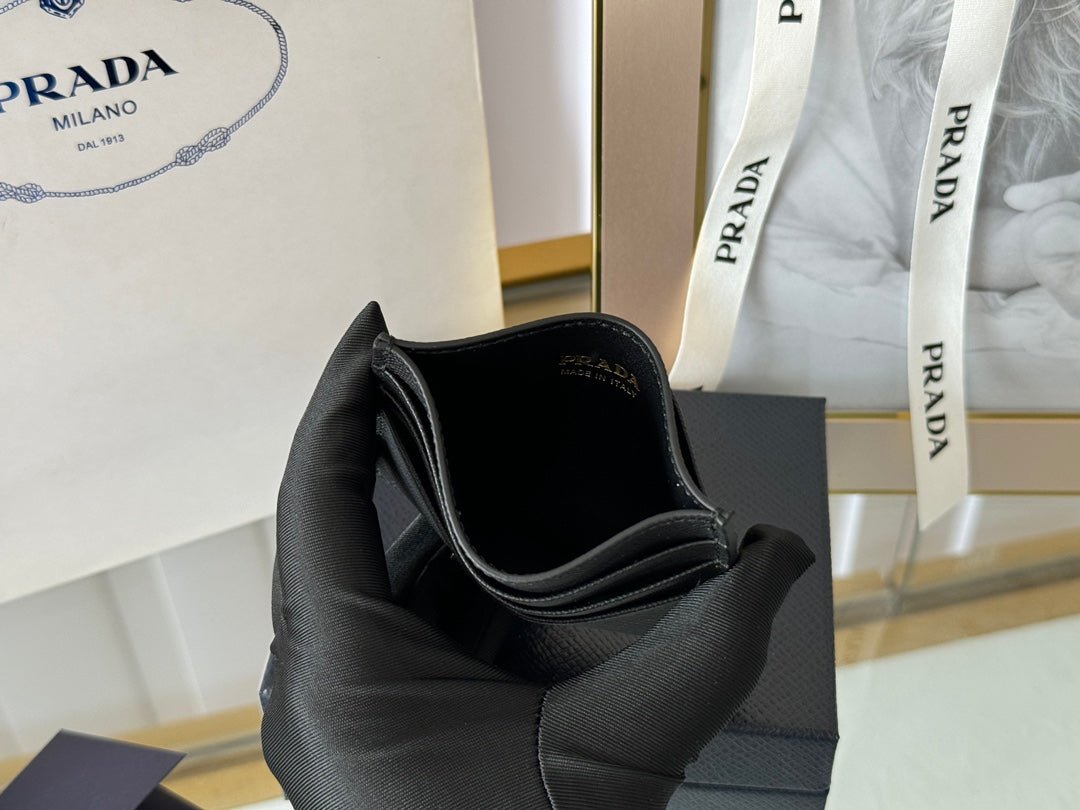 {Style No: QIGWSUYW} PRA 10 CARD HOLDER IN BLACK CALFSKIN - Image 9