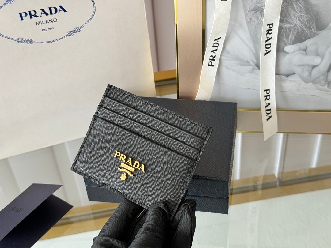 {Style No: QIGWSUYW} PRA 10 CARD HOLDER IN BLACK CALFSKIN - Image 5