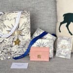 {Style No: CDT7P1FM} FREESIA CARD HOLDER 10 IN BABY PINK QUILTED ALLOVER CALFSKIN