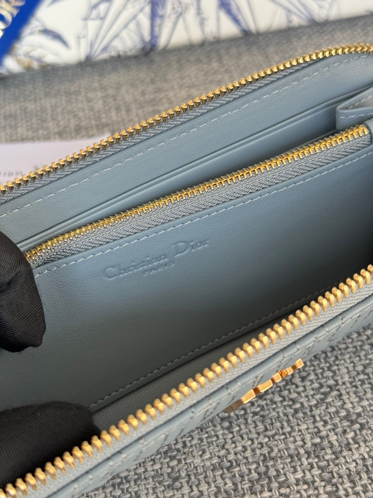 {Style No: QJC6ANYE} VERTICAL LONG ZIP WALLET 20 IN BABY BLUE QUILTED ALLOVER CALFSKIN - Image 3