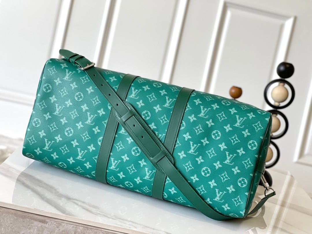 {Style No: WXF7WEF9} KEEPALL BANDOULIÈRE 50 IN GREEN MONOGRAM HERITAGE CANVAS - Image 2