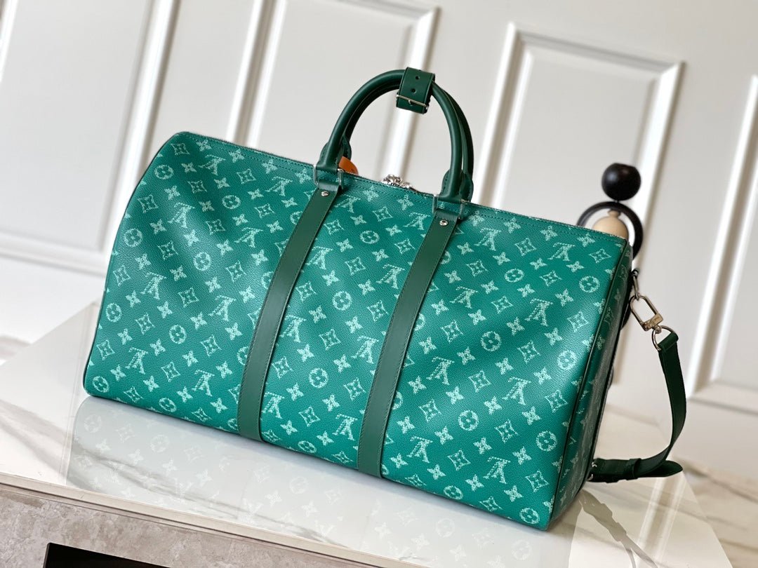 {Style No: WXF7WEF9} KEEPALL BANDOULIÈRE 50 IN GREEN MONOGRAM HERITAGE CANVAS - Image 4