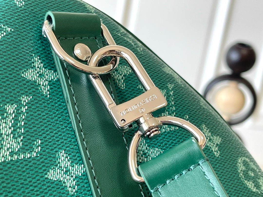 {Style No: WXF7WEF9} KEEPALL BANDOULIÈRE 50 IN GREEN MONOGRAM HERITAGE CANVAS - Image 5