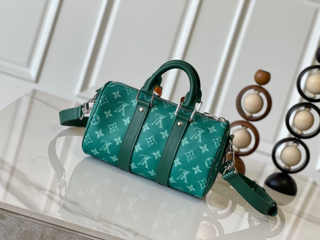 {Style No: YD6W4SJG} KEEPALL BANDOULIÈRE 25 IN GREEN MONOGRAM HERITAGE CANVAS - Image 7