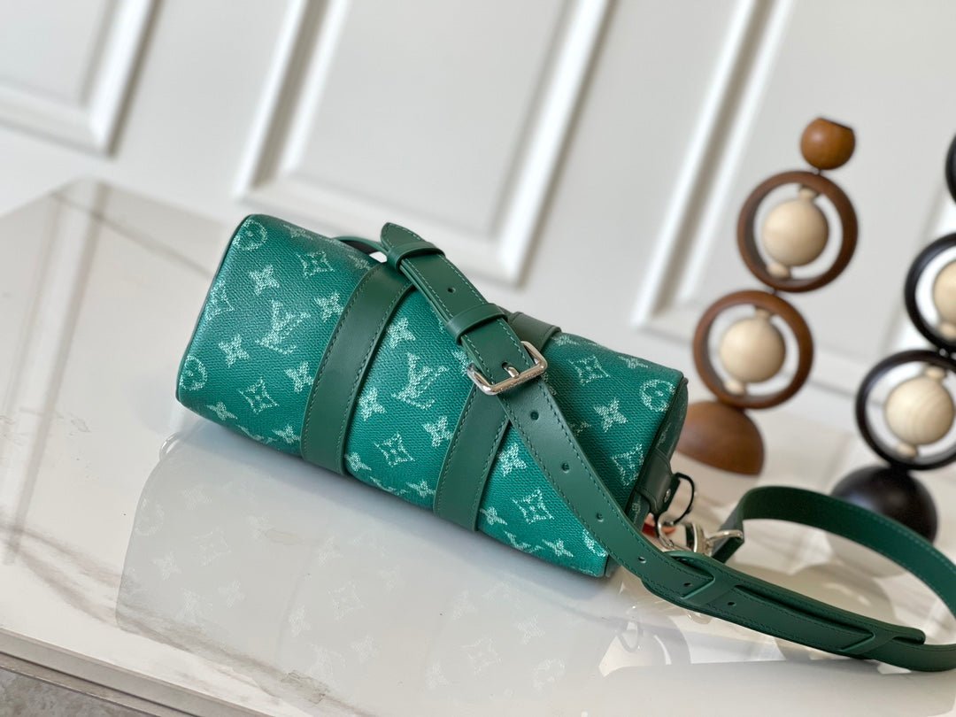 {Style No: YD6W4SJG} KEEPALL BANDOULIÈRE 25 IN GREEN MONOGRAM HERITAGE CANVAS - Image 9