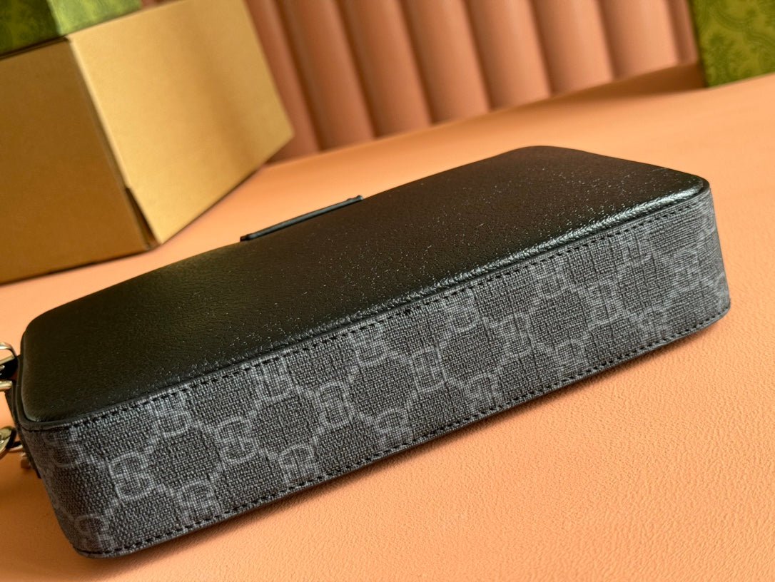 {Style No: HSCQXOFL} SMALL CROSSBODY BAG 24 WITH TAG IN BLACK CALFSKIN AND CANVAS TRIM - Image 5