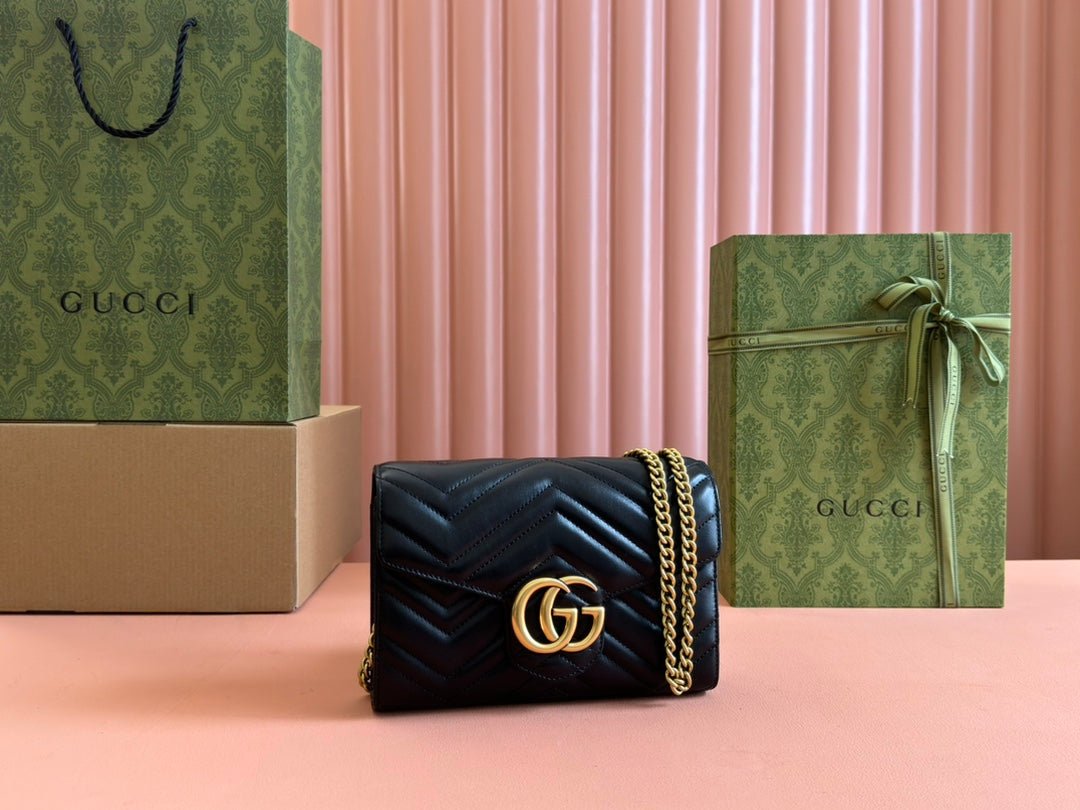 {Style No: XI43NX8I} MARMONT SMALL SHOULDER BAG 20 IN BLACK LAMBSKIN GOLD HARDWARE - Image 9