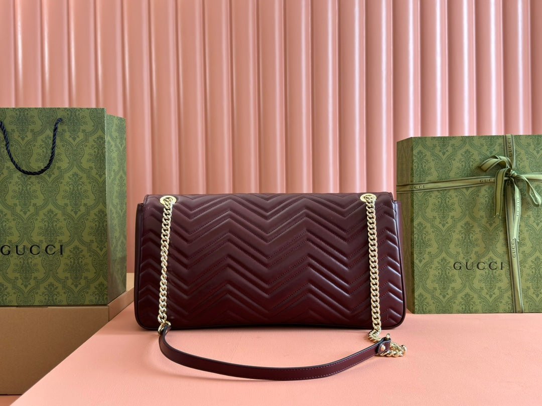 {Style No: HOVCFENB} MARMONT SHOULDER BAG 40 IN WINE RED CALFSKIN GOLD CHAIN - Image 3