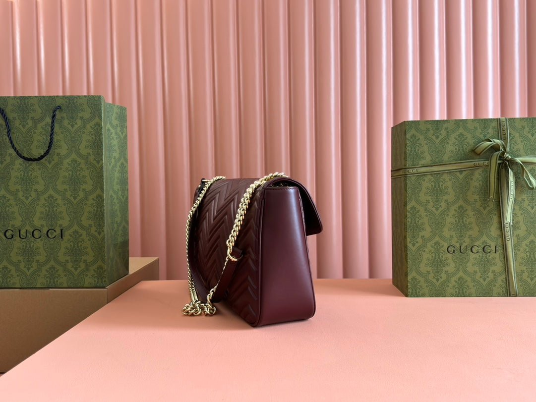 {Style No: HOVCFENB} MARMONT SHOULDER BAG 40 IN WINE RED CALFSKIN GOLD CHAIN - Image 8