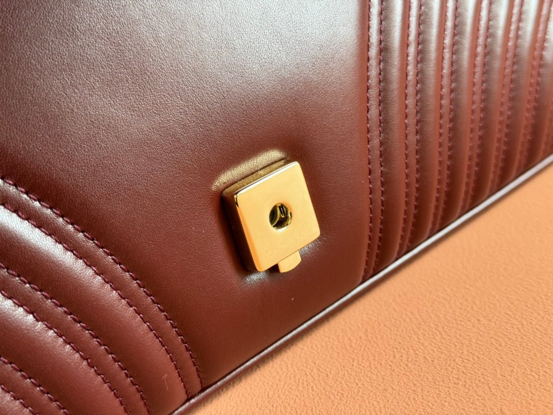 {Style No: HOVCFENB} MARMONT SHOULDER BAG 40 IN WINE RED CALFSKIN GOLD CHAIN - Image 9