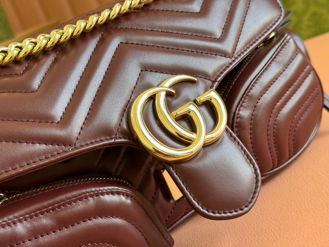 {Style No: W9YD234T} MARMONT SMALL MULTI-POCKET BAG 25 IN CURRANT RED CALFSKIN GOLD HARDWARE - Image 9