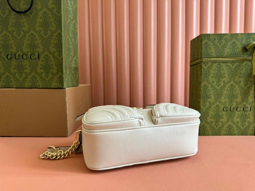 {Style No: 4D1NMY2P} MARMONT SMALL SHOULDER BAG 24 IN WHITE CALFSKIN GOLD HARDWARE - Image 3