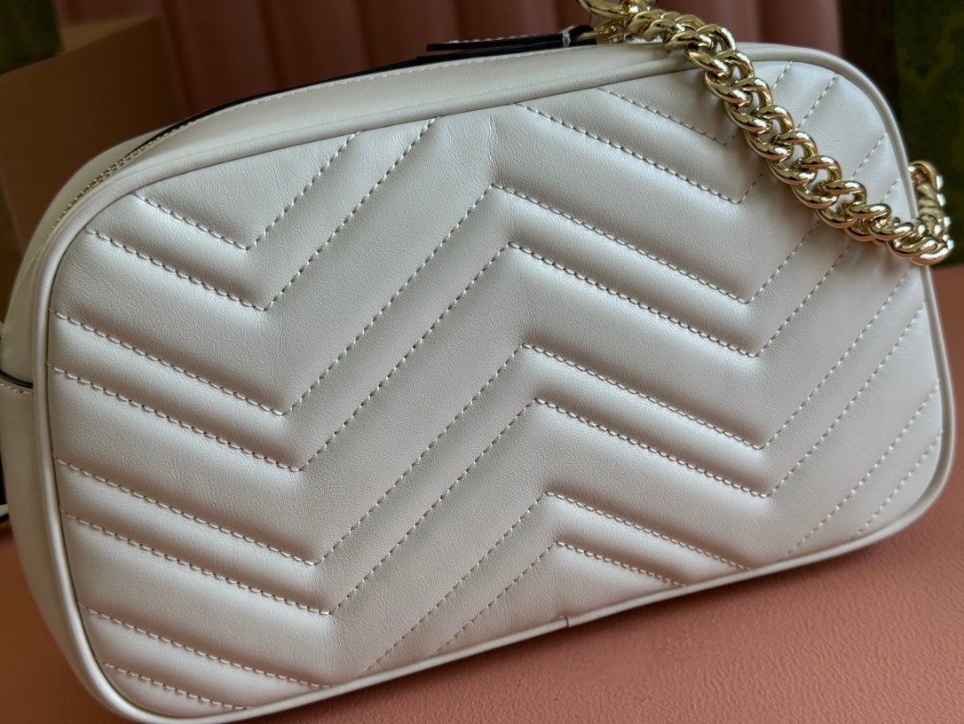 {Style No: 4D1NMY2P} MARMONT SMALL SHOULDER BAG 24 IN WHITE CALFSKIN GOLD HARDWARE - Image 2