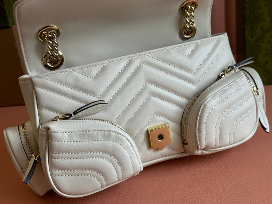 {Style No: 5HBCFZ2D} MARMONT SMALL MULTI-POCKET BAG 25 IN WHITE CALFSKIN GOLD HARDWARE - Image 3