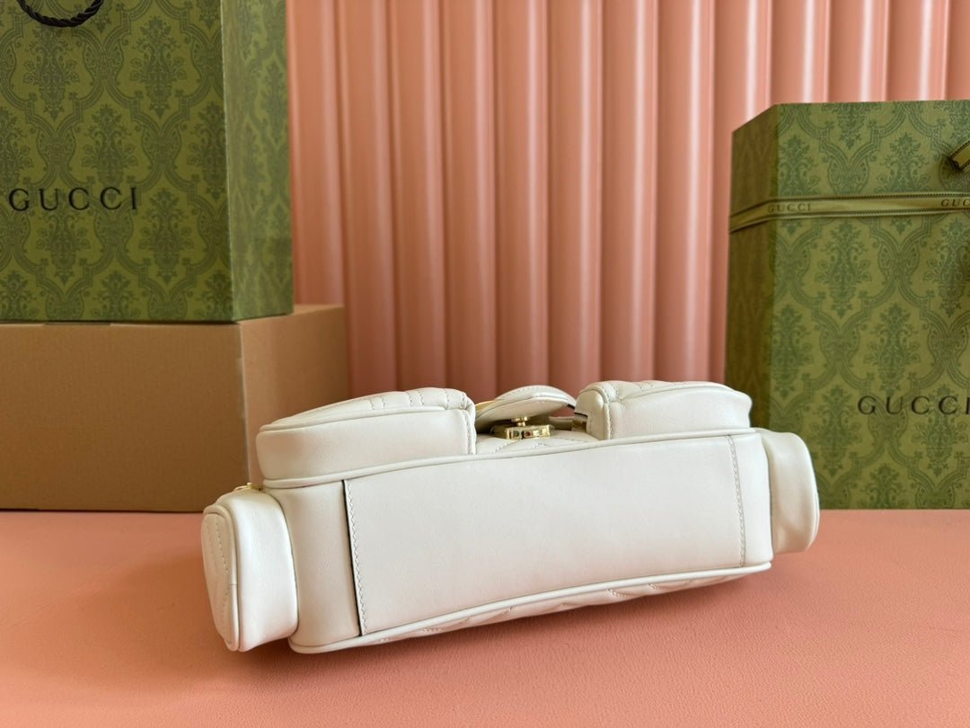 {Style No: 5HBCFZ2D} MARMONT SMALL MULTI-POCKET BAG 25 IN WHITE CALFSKIN GOLD HARDWARE - Image 5