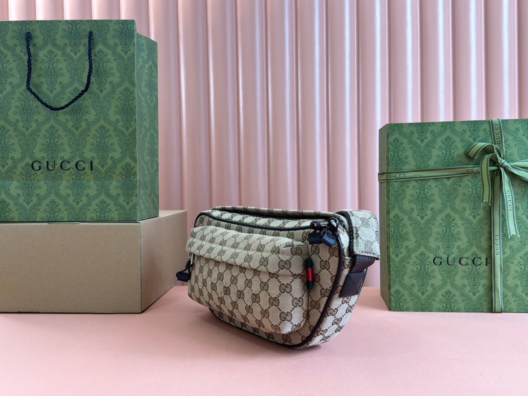 {Style No: LZKDVNUN} BELT BAG 34 IN BEIGE MONOGRAM CANVAS - Image 7