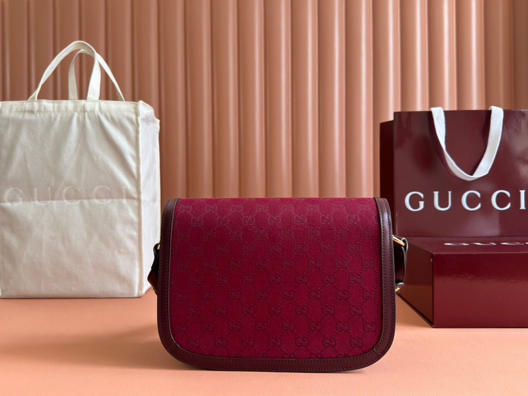 {Style No: SYOROA49} HORSEBIT 1955 SHOULDER BAG 25 IN WINE RED CANVAS AND CALFSKIN GOLD HARDWARE - Image 4
