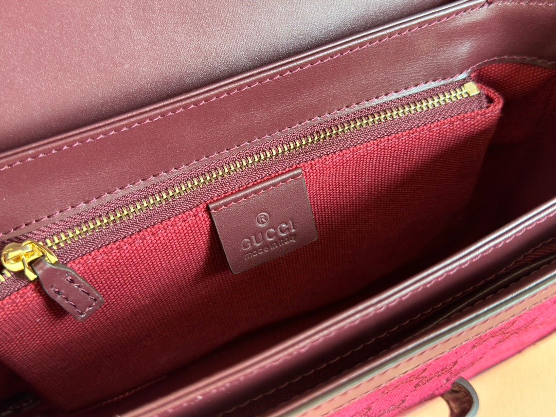 {Style No: SYOROA49} HORSEBIT 1955 SHOULDER BAG 25 IN WINE RED CANVAS AND CALFSKIN GOLD HARDWARE - Image 5