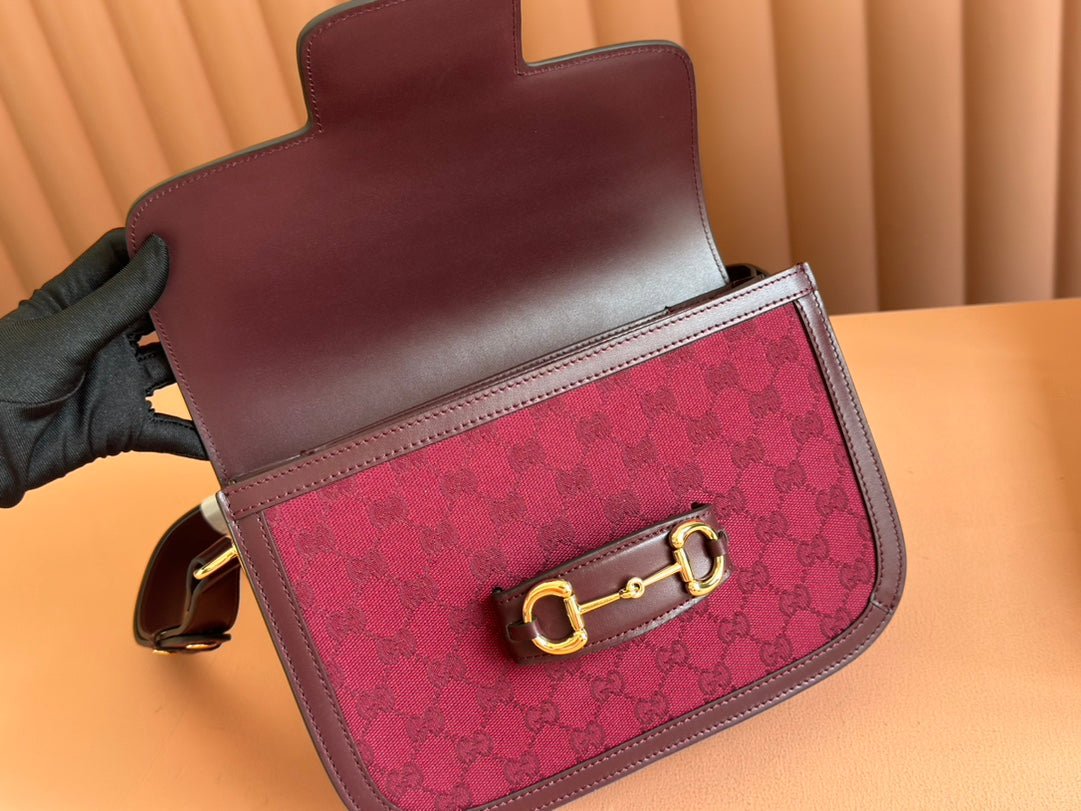 {Style No: SYOROA49} HORSEBIT 1955 SHOULDER BAG 25 IN WINE RED CANVAS AND CALFSKIN GOLD HARDWARE - Image 7