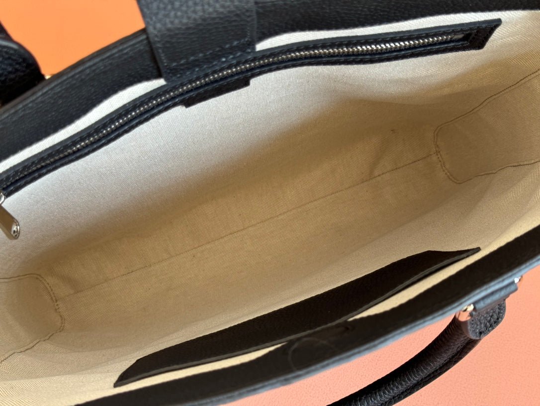 {Style No: LJM5V4K9} SUPER MEDIUM TOTE BAG 42 IN BLACK EMBOSSED CALFSKIN GOLD HARDWARE - Image 8