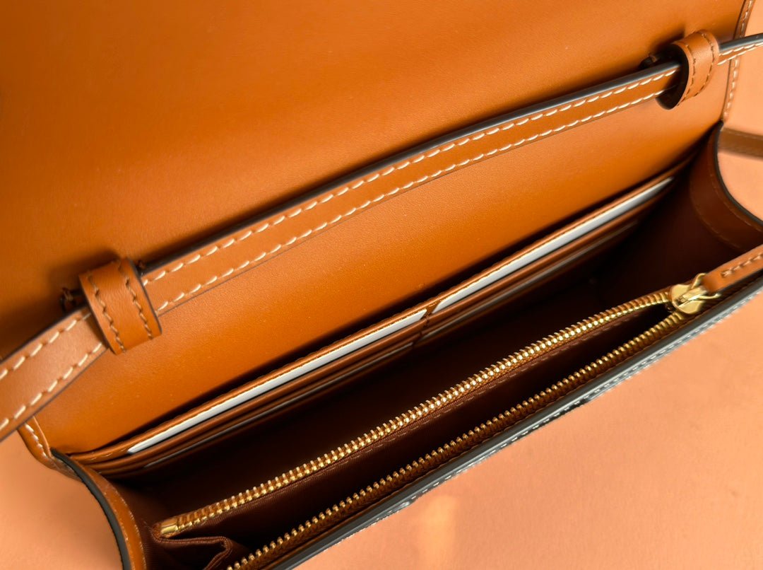 {Style No: 8ZGFXCAL} EMBLEM WALLET GG MONOGRAM 20 IN BEIGE AND DARK BROWN GG CALFSKIN - Image 7
