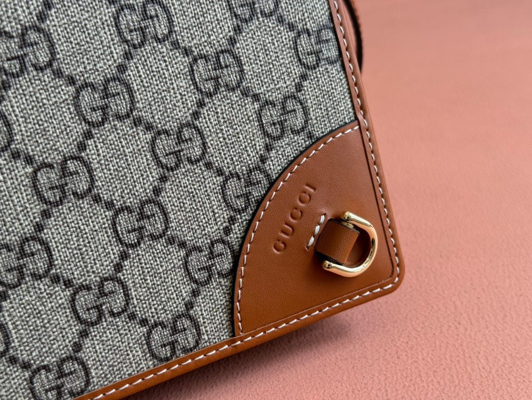{Style No: 8ZGFXCAL} EMBLEM WALLET GG MONOGRAM 20 IN BEIGE AND DARK BROWN GG CALFSKIN - Image 9