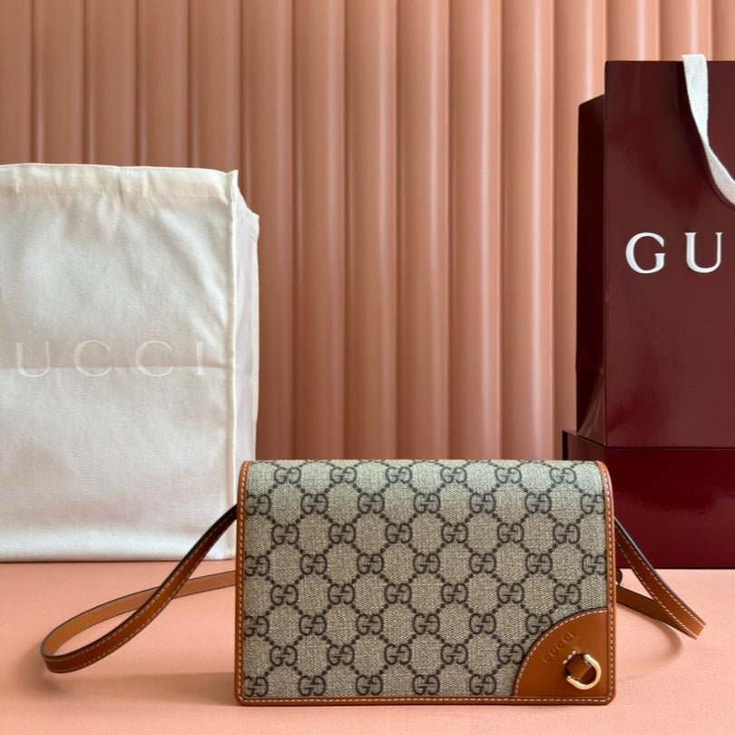 {Style No: 8ZGFXCAL} EMBLEM WALLET GG MONOGRAM 20 IN BEIGE AND DARK BROWN GG CALFSKIN